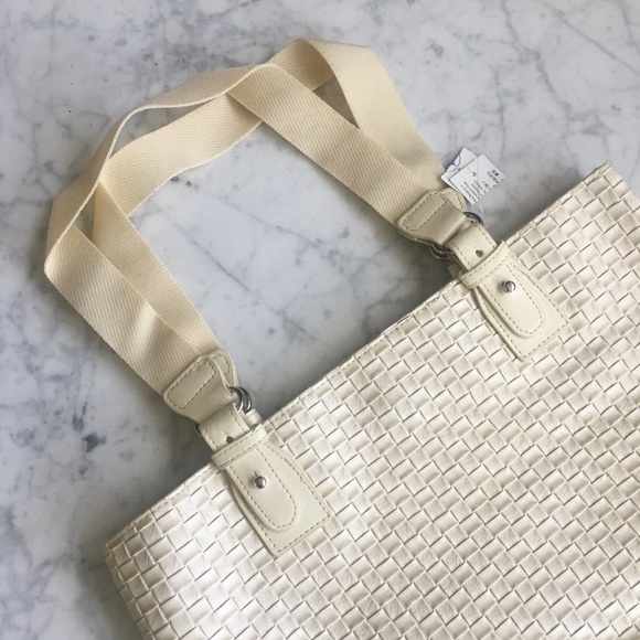 DISNEY Hong Kong Disneyland Tote NWT - Picture 5 of 8